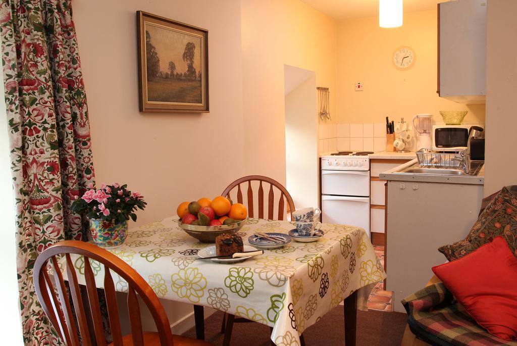 Inverawe Cottages Taynuilt Room photo