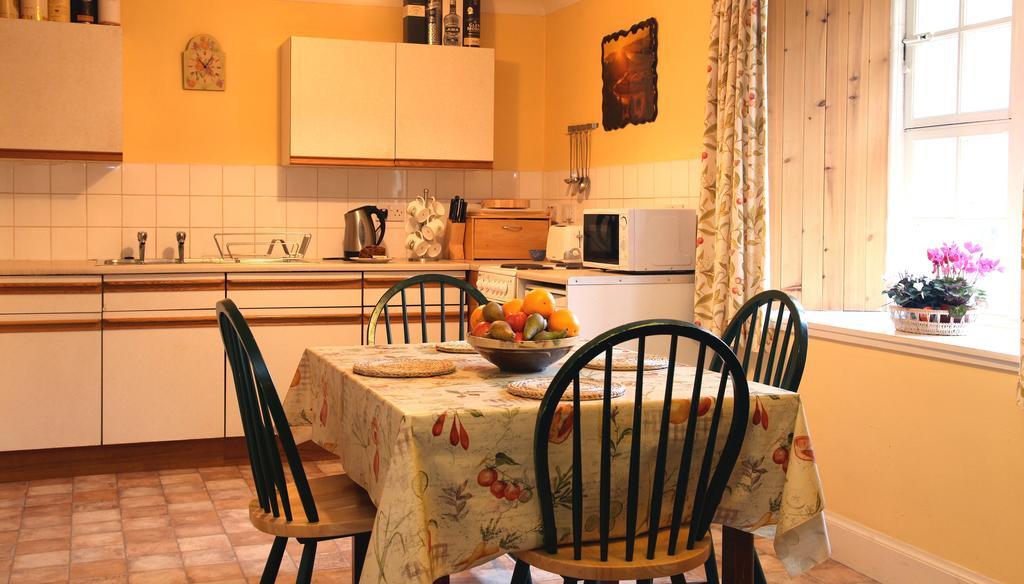 Inverawe Cottages Taynuilt Room photo